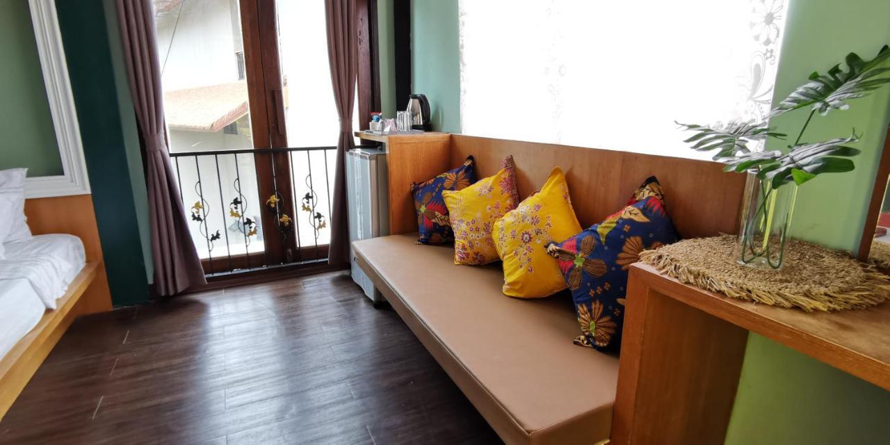 קו ליפה Island Cafe&Hostel מראה חיצוני תמונה